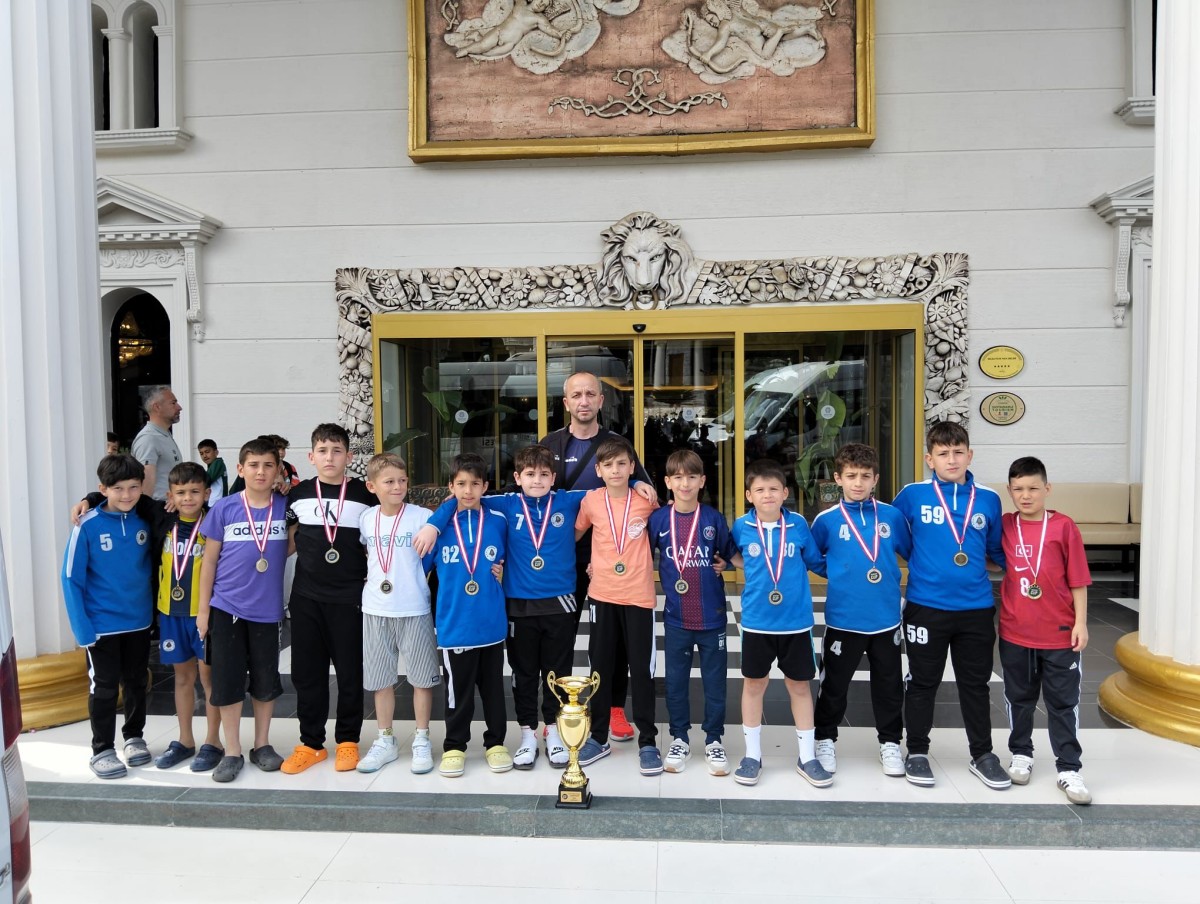 Hendekspor U10 Takımı Antalya Akademi Cup’ta Namağlup Şampiyon!