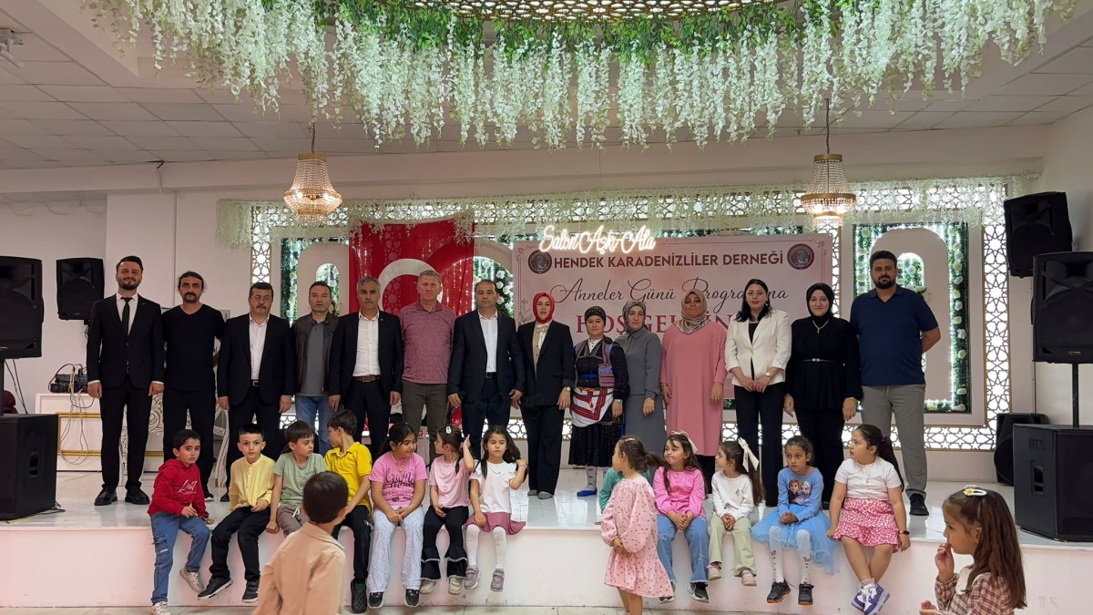 KARADENİZLİLER DERNEĞİ, ANNELER GÜNÜ ETKİNLİĞİ DÜZENLEDİ