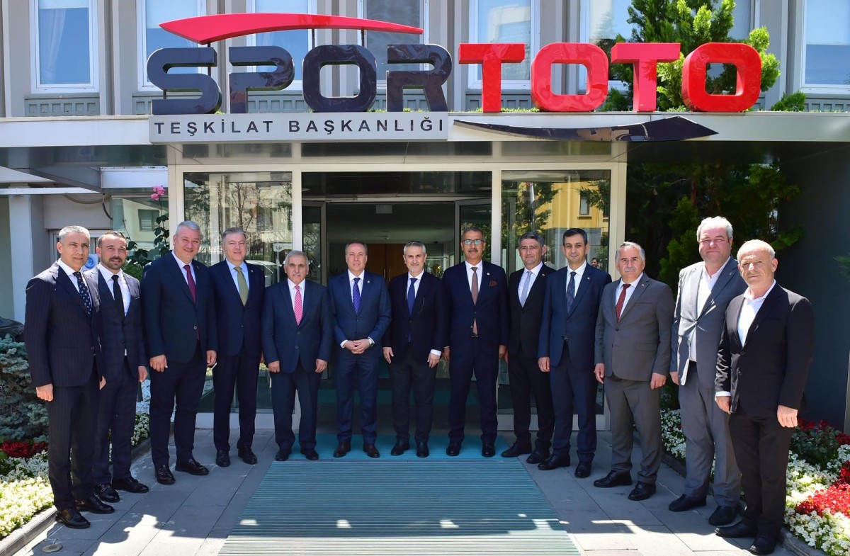 ALİ İNCİ DUYURDU: DÖRT İLÇEYE SPOR VE GENÇLİK YATIRIMI