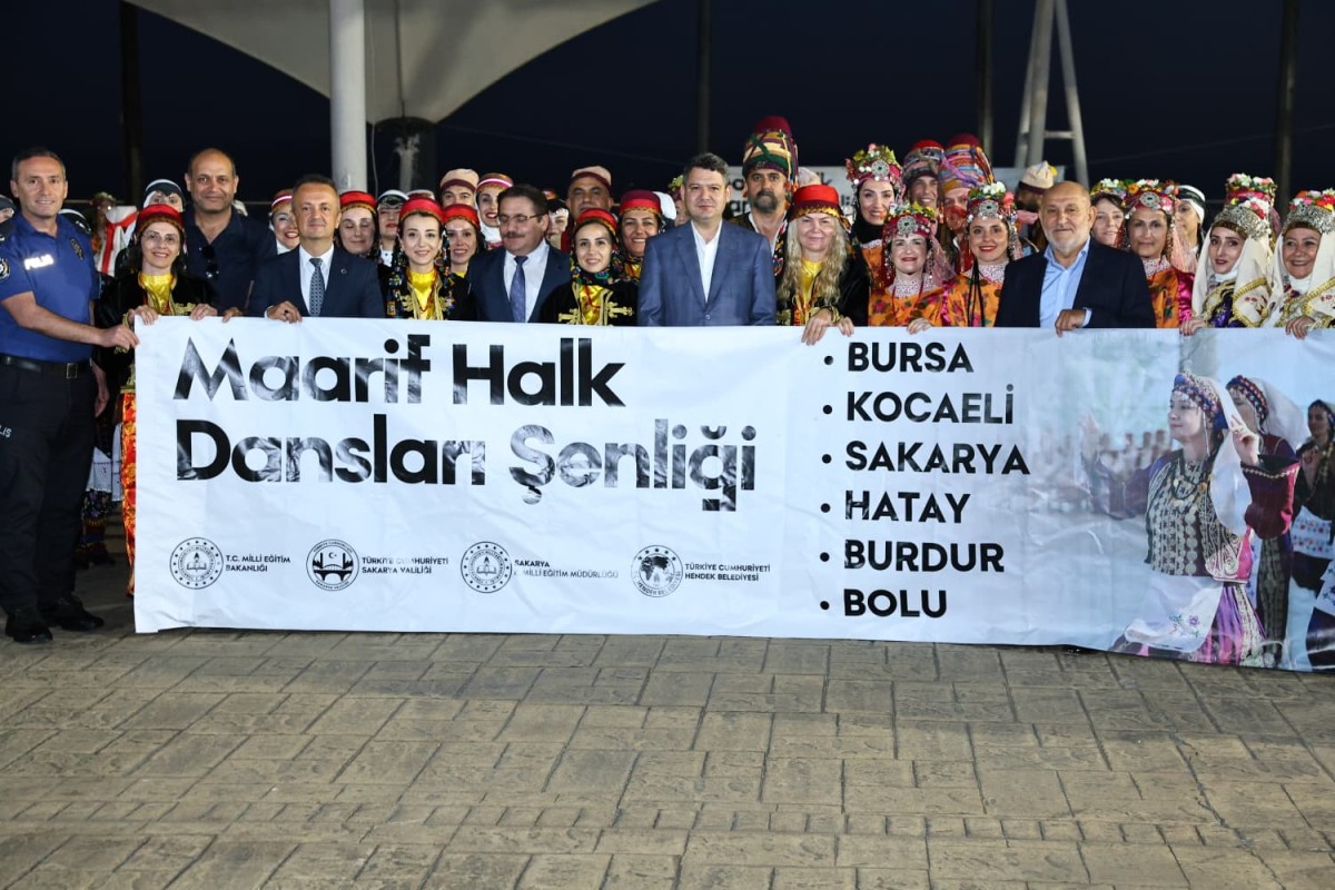 Bayraktepe’de Maarif Halk Dansları Şenliği Büyük Beğeni Topladı