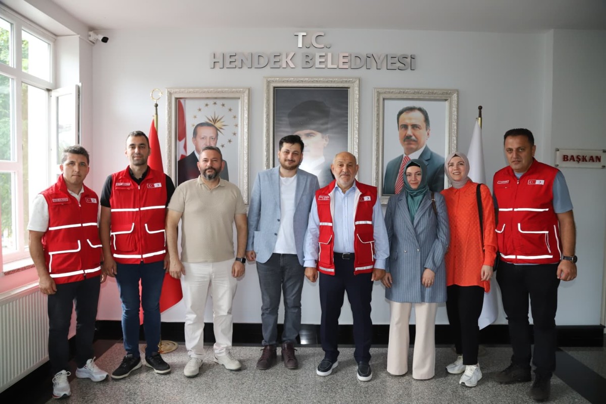 HENDEK BELEDİYESİ İLE KIZILAY’DAN ANLAMLI İŞ BİRLİĞİ