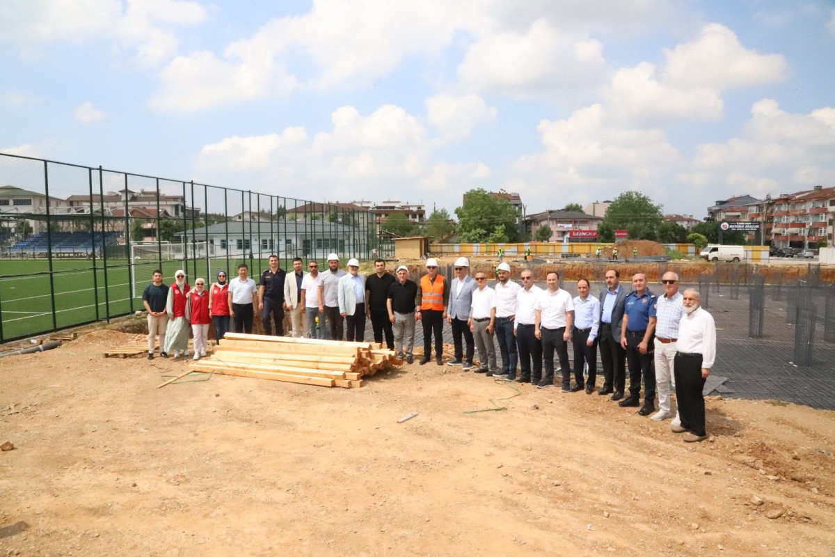 Kaymakam Gökpınar, Hendek Gençlik Merkezi Temel Atma Töreni’ne katıldı