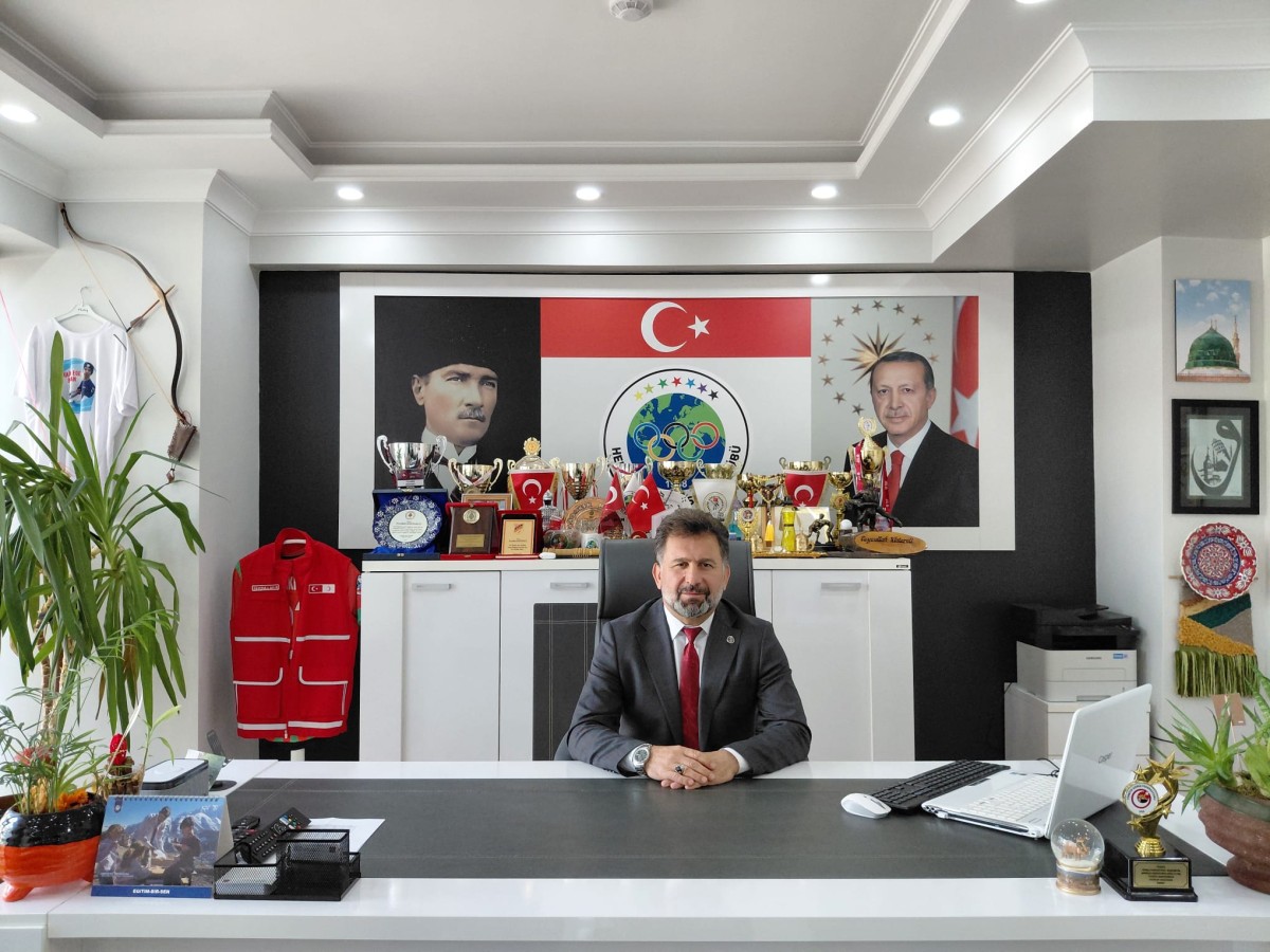 Başkan Köstereli, 17 Ağustos Marmara Depreminin yıldönümünü unutmadı!