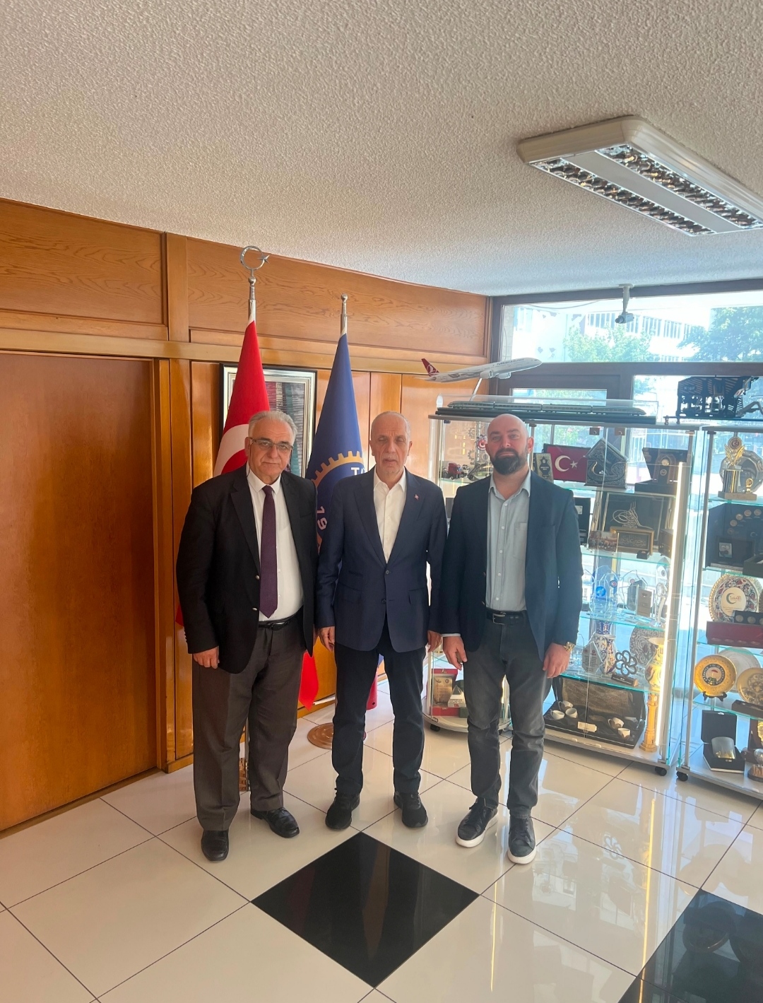 Enyakin.com’dan TÜRK-İŞ Genel Başkanı Ergün Atalay’a Ziyaret!