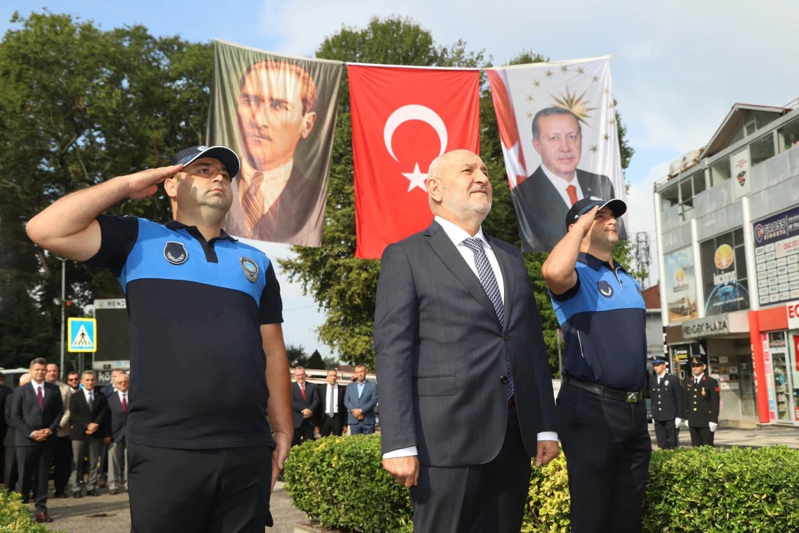 BÜYÜK ZAFERİN 104. YILI HENDEK’TE KUTLANDI