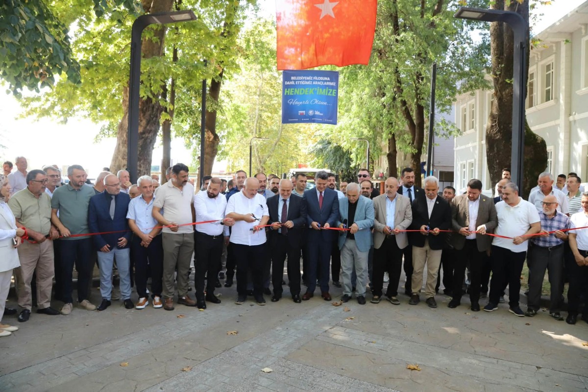 HENDEK BELEDİYESİ ARAÇ FİLOSUNU GÜÇLENDİRMEYE DEVAM EDİYOR