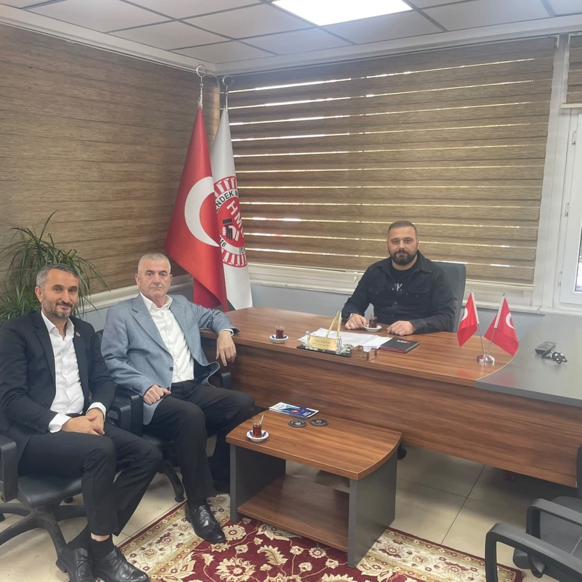 Ayhan Güler’den Hendek Muhtarlar Derneği’ne Ziyaret!